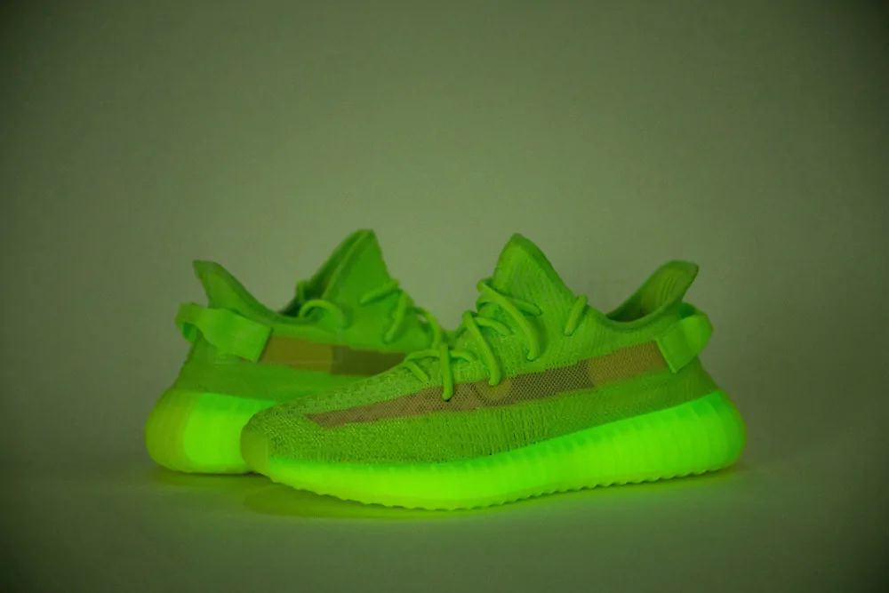 yeezy boost 350 v2 gid glow godkiller eg5293