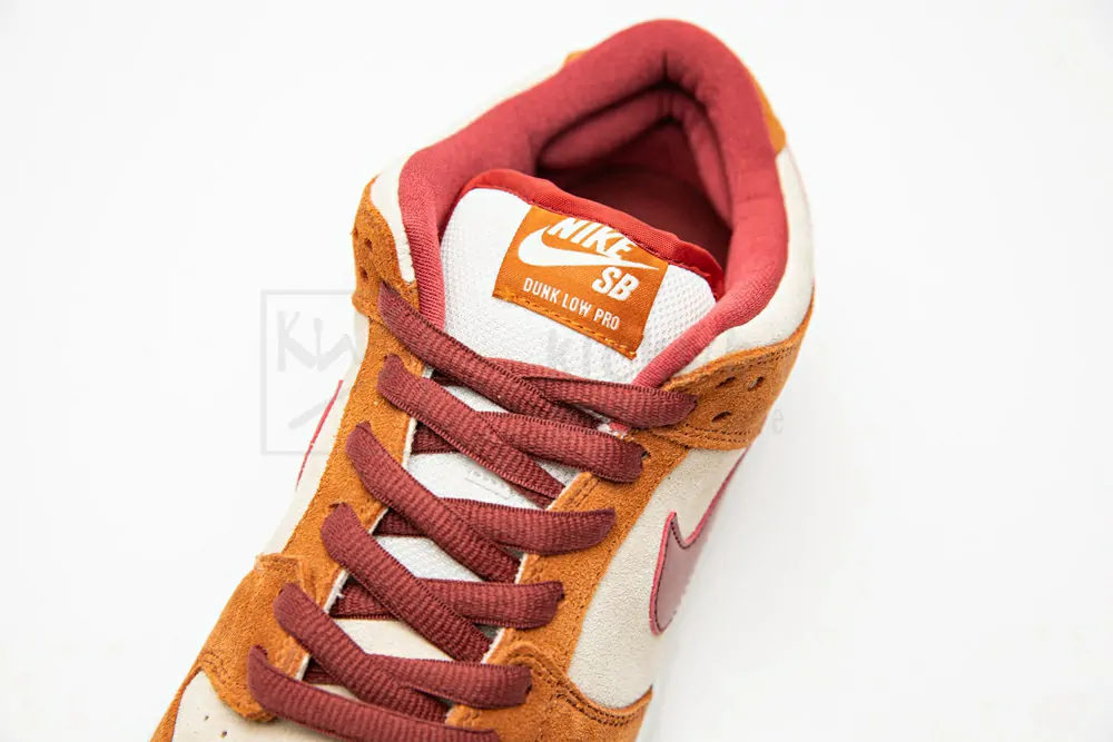 nike sb dunk low pro dark russet cedar bq6817 202