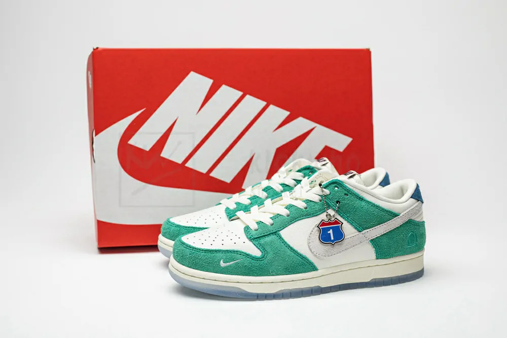 nike dunk low kasina neptune green cz6501-101