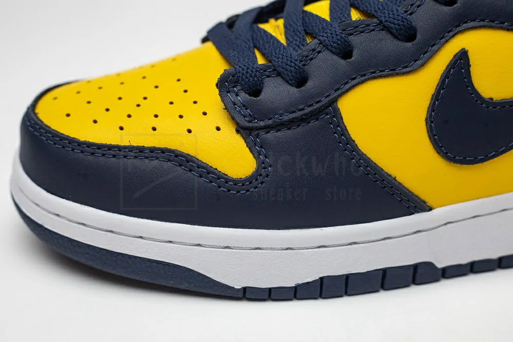 nike dunk high michigan cz8149-700