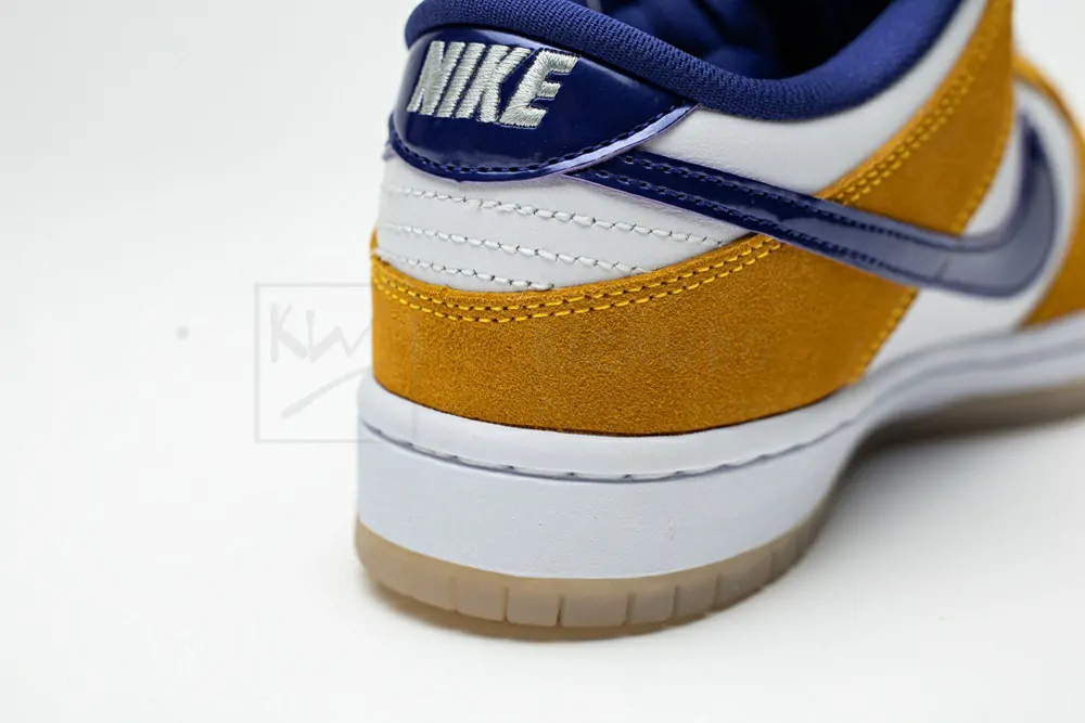 nike sb dunk low laser orange godkiller bq6817 800