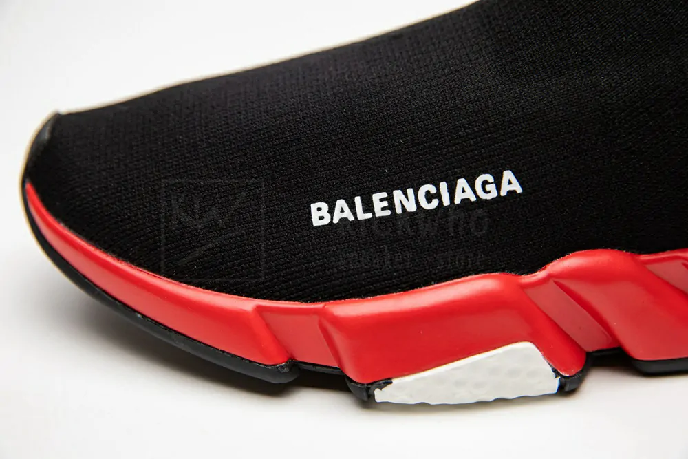 balenciaga speed clear sole black red