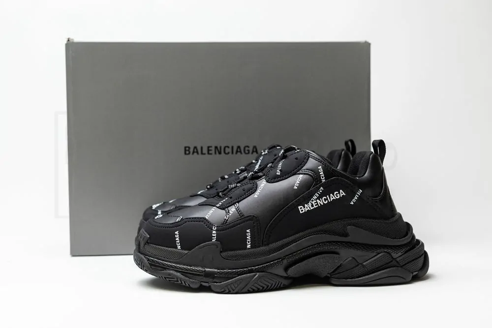 balenciaga triple s trainer 