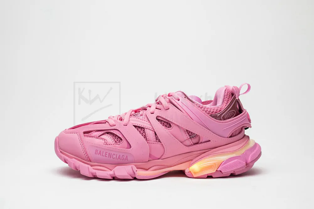 balenciaga track trainer "pink" with led