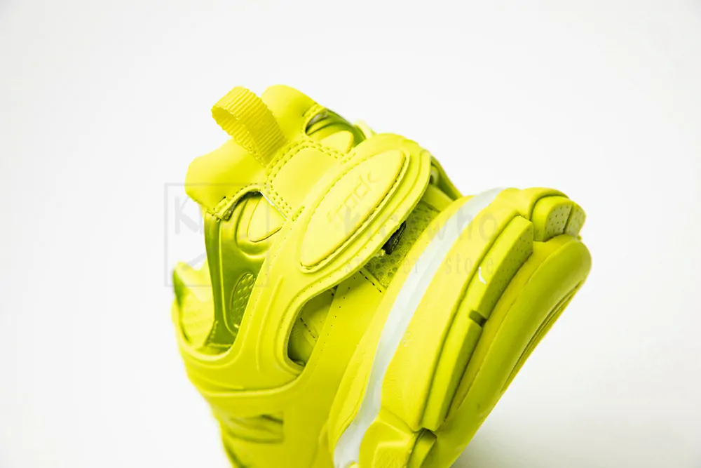 balenciaga track trainer "yellow" with led