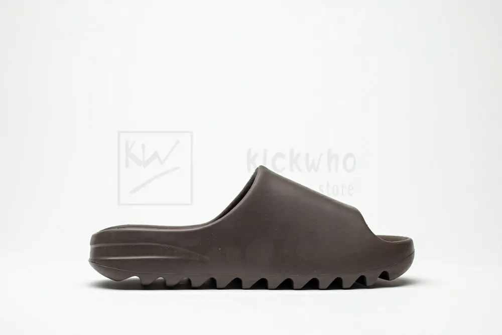 yeezy slide soot g55495