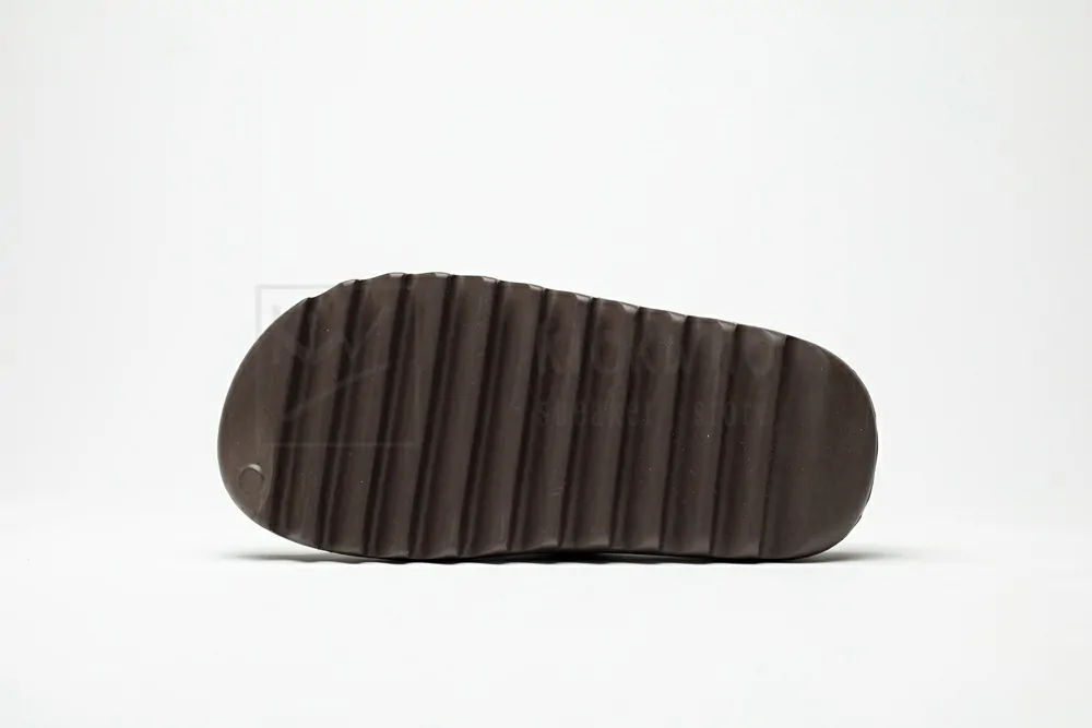 yeezy slide soot g55495