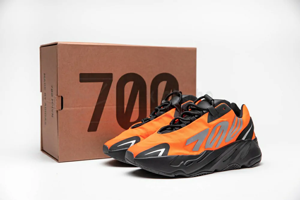 yeezy boost 700 mnvn 