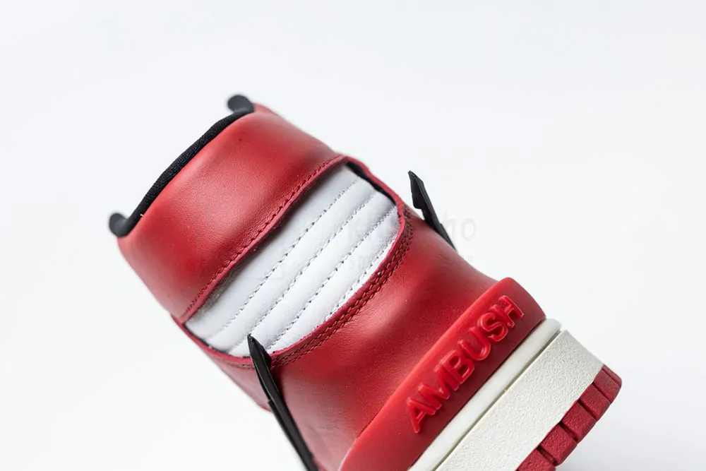 ambush x dunk high "red"