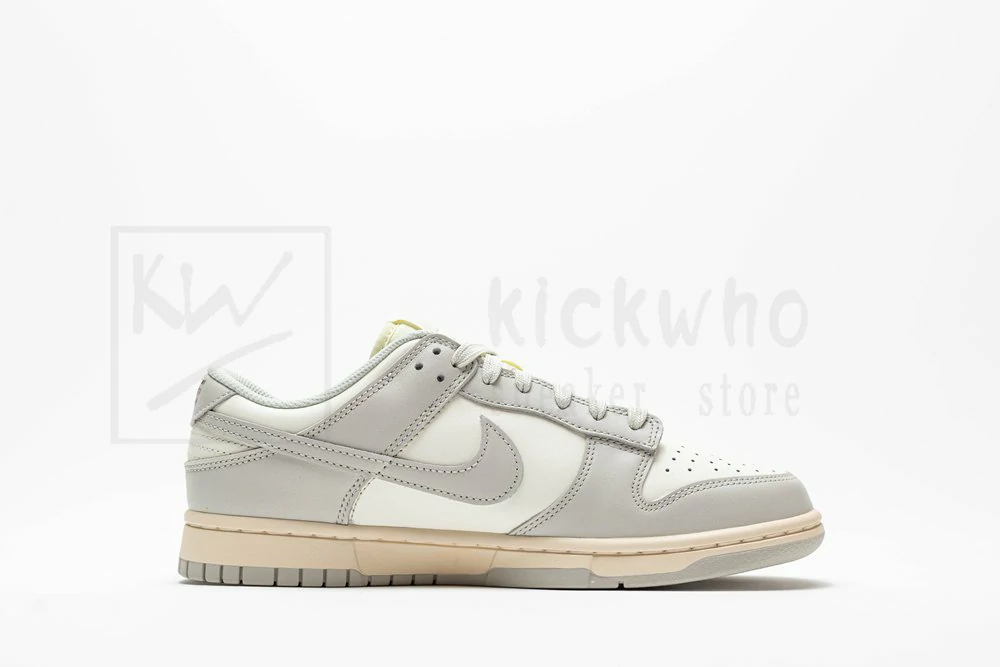 godkiller wmns dunk low 