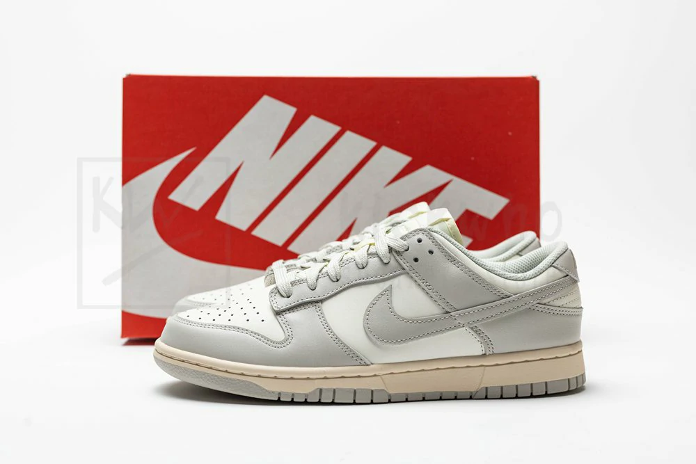 godkiller wmns dunk low 