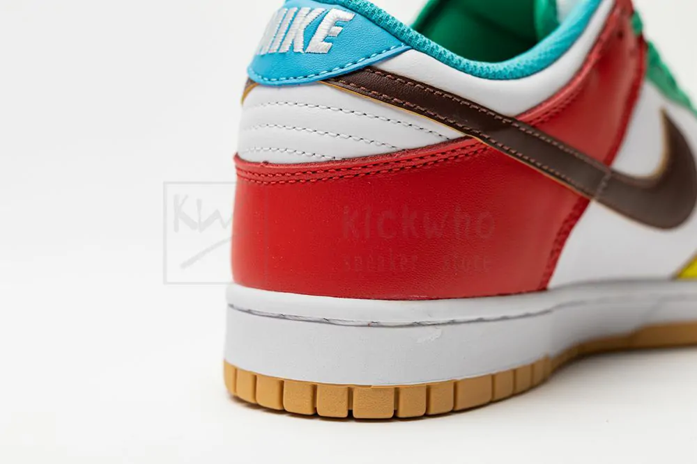 dunk low se 