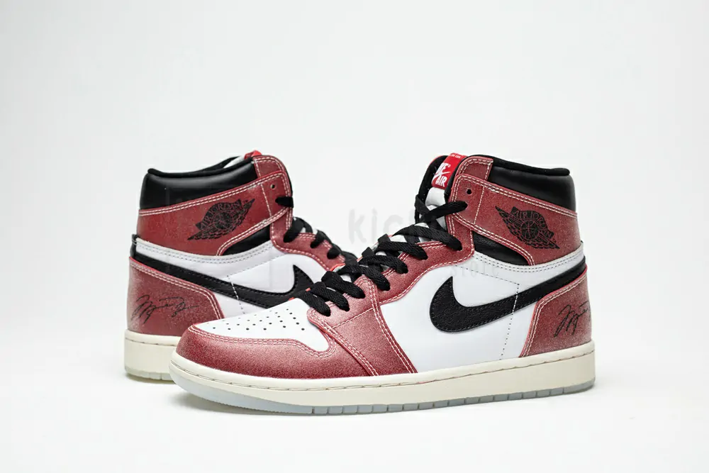 jordan 1 retro high trophy room chicago da2728-100