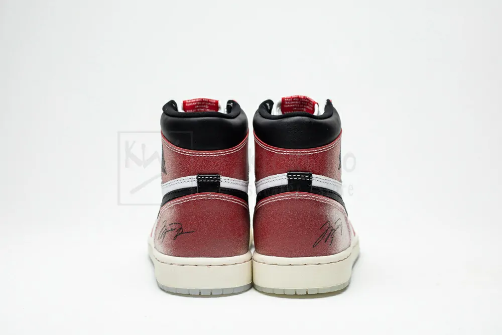 jordan 1 retro high trophy room chicago da2728-100