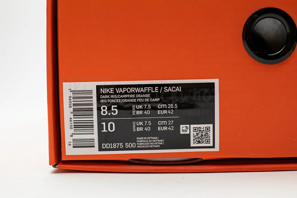 sacai x vaporwaffle 