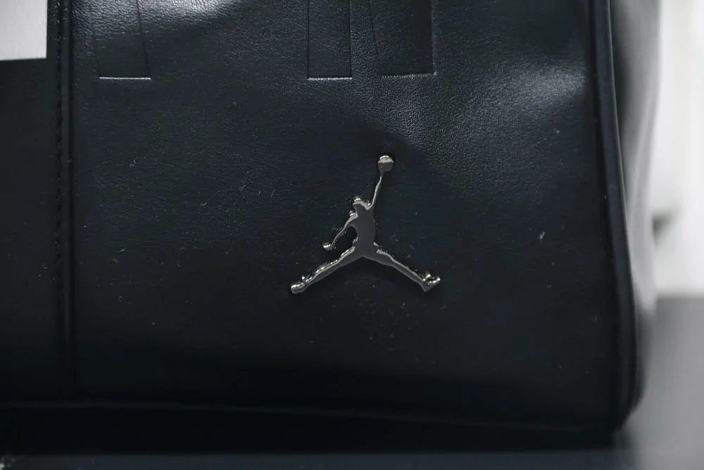 jordan black duffle bag