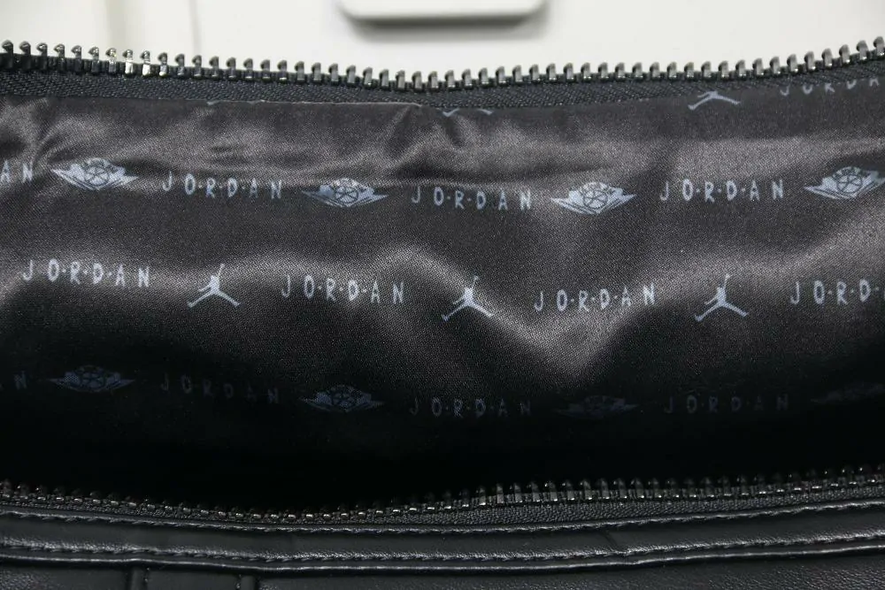 jordan black duffle bag