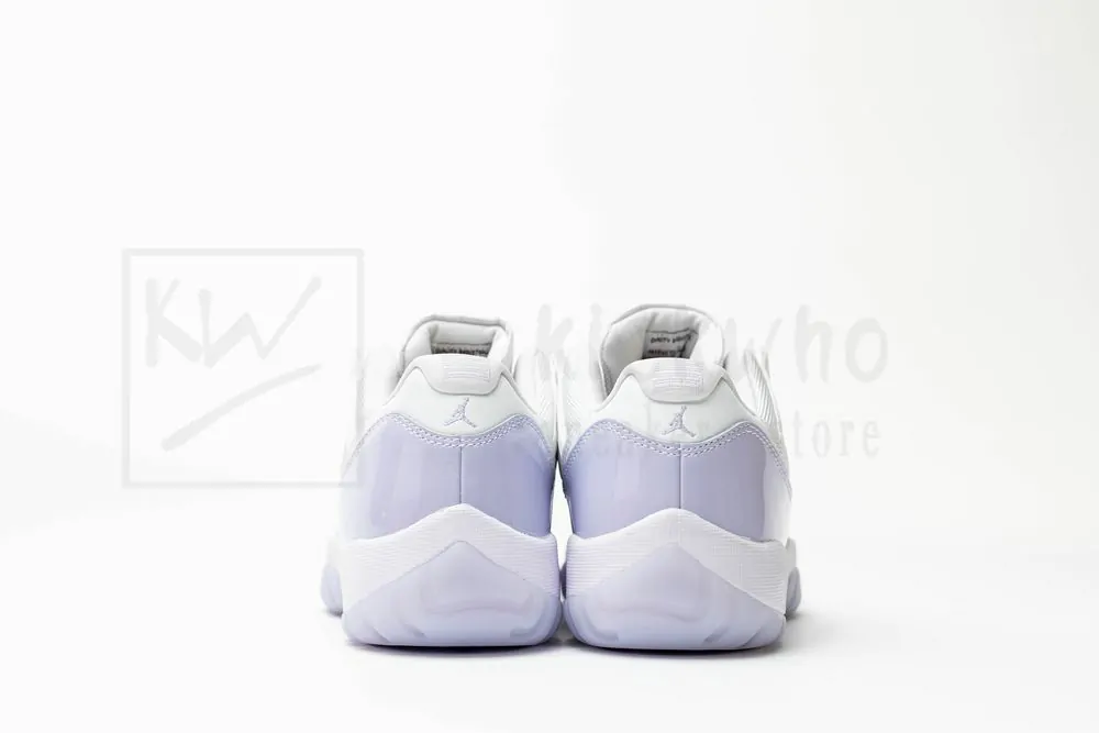 air jordan 11 low "pure violet"