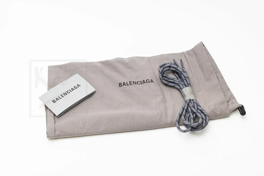 balenciaga triple s sneaker 