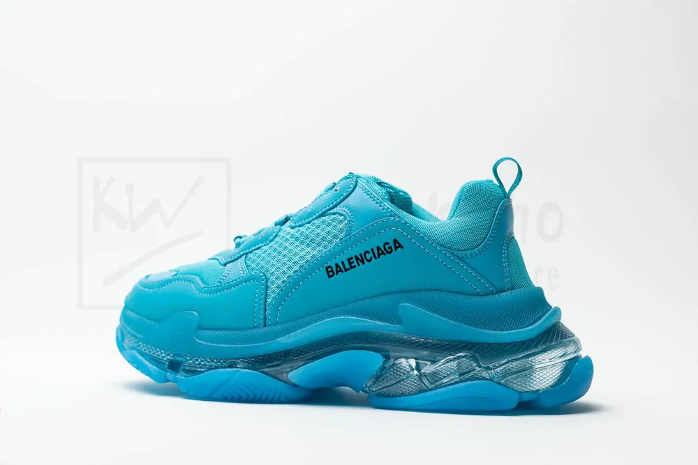 balenciaga wmns triple s sneaker 