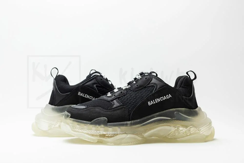 balenciaga wmns triple s sneaker 