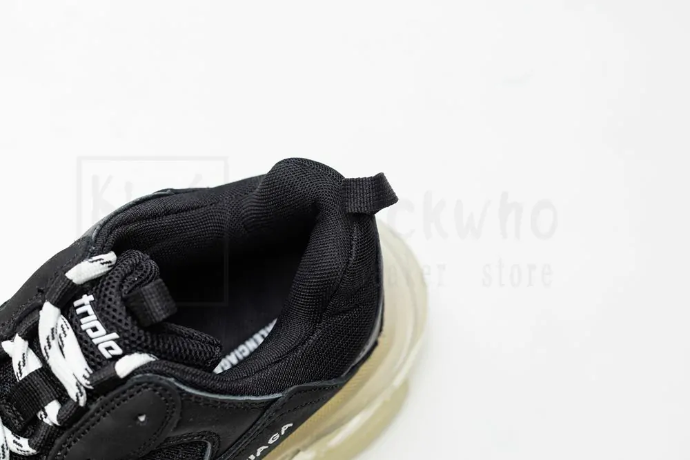 balenciaga wmns triple s sneaker 