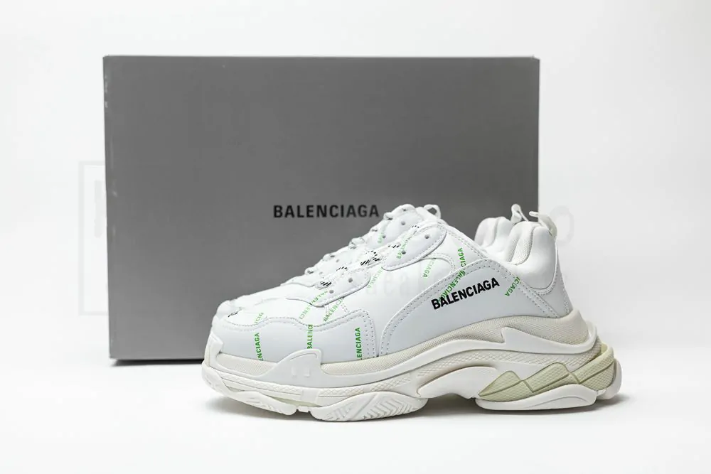 balenciaga wmns triple s sneaker 