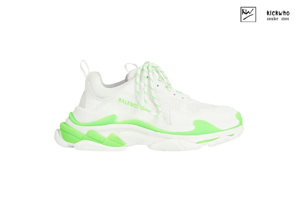 Ba*len*cia*ga wmns triple s sneaker ''fluo green''