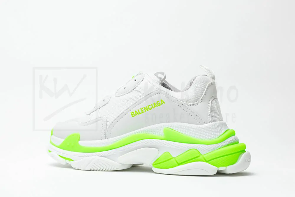 balenciaga wmns triple s sneaker 