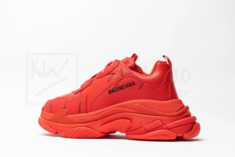 balenciaga wmns triple s sneaker 