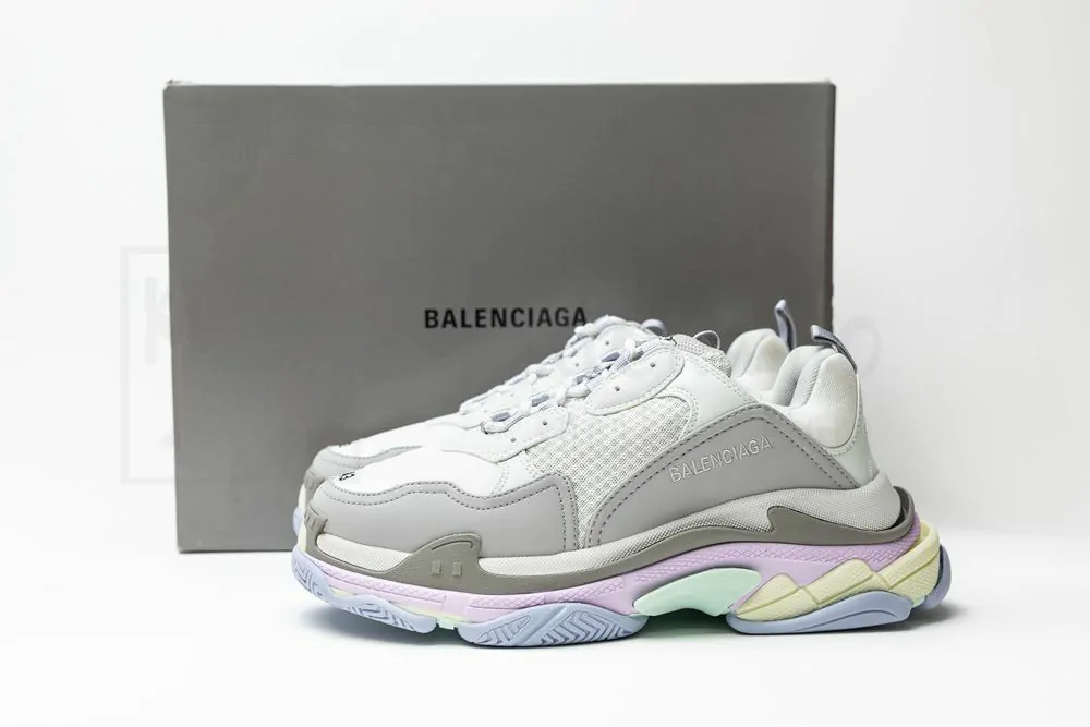 balenciaga wmns triple s sneaker 