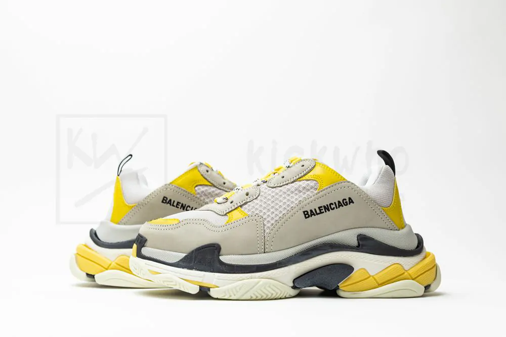 balenciaga wmns triple s trainer 