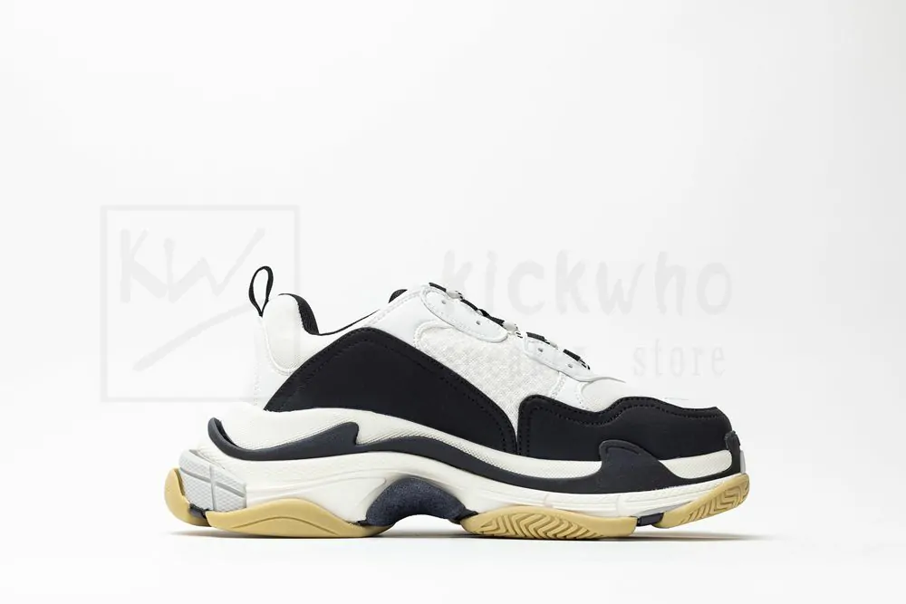 balenciaga triple s sneaker 