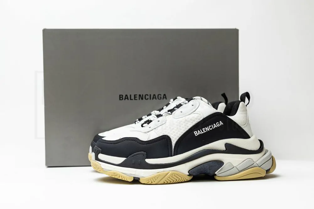 balenciaga triple s sneaker 