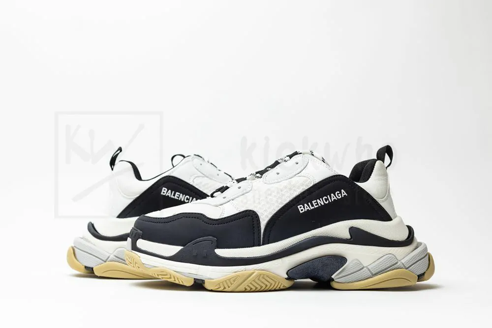 balenciaga triple s sneaker 