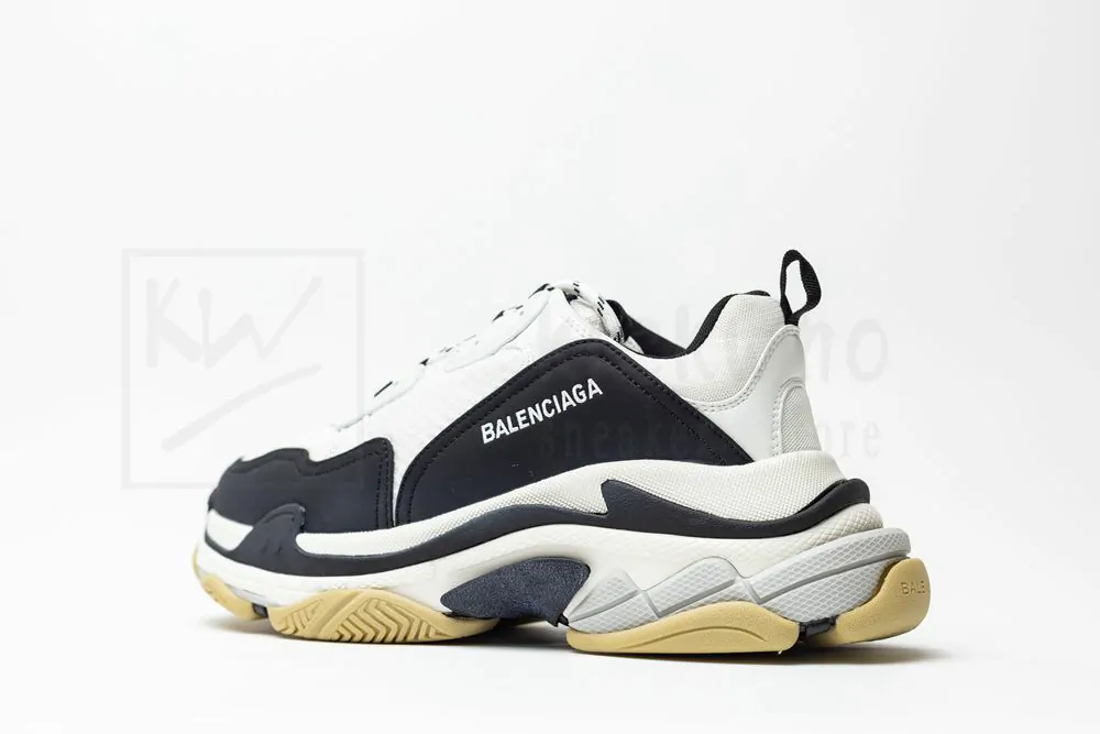 balenciaga triple s sneaker 