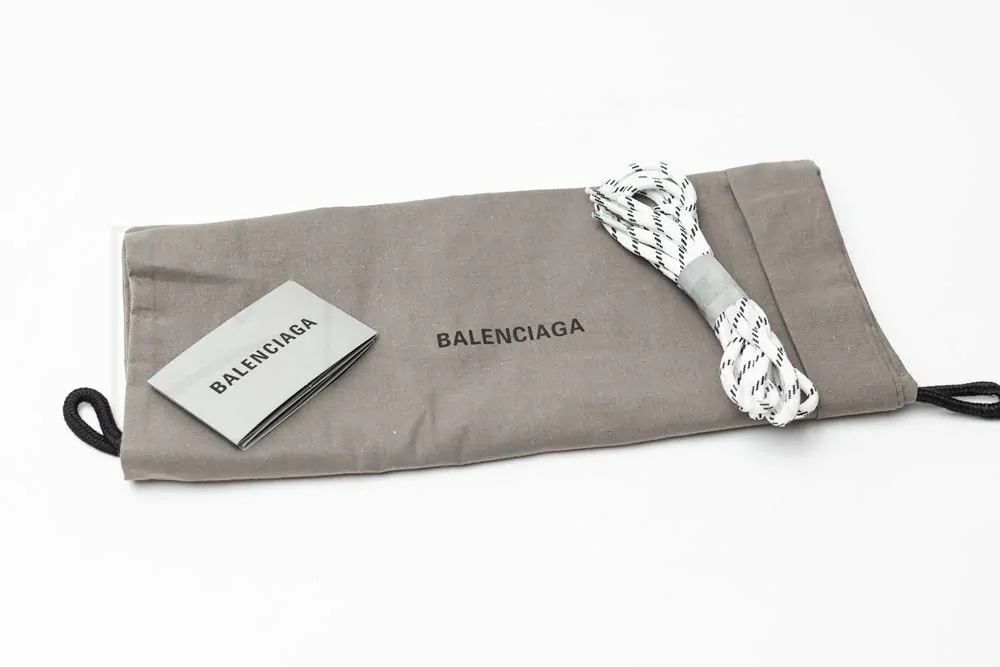 balenciaga triple s sneaker 