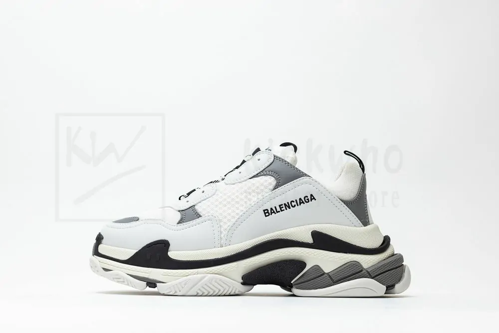 balenciaga wmns triple s 