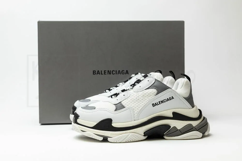 balenciaga wmns triple s 