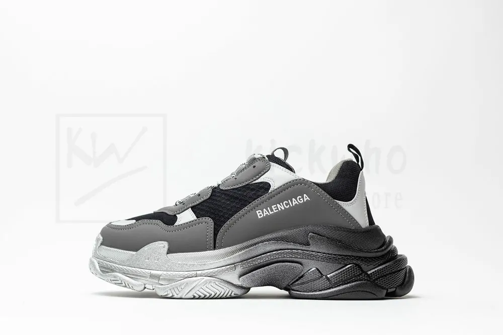 balenciaga wmns triple s 