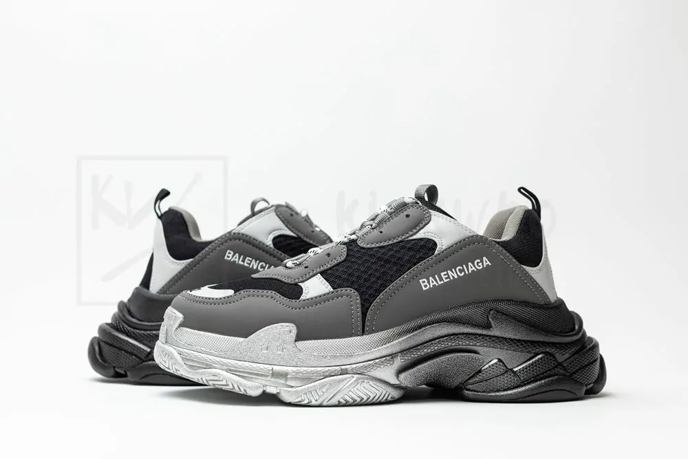 balenciaga wmns triple s 