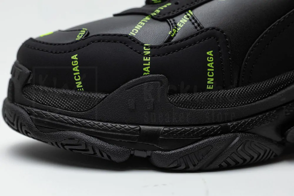 balenciaga triple s sneaker 