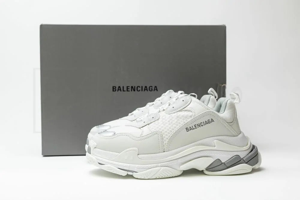 balenciaga wmns triple s sneaker 