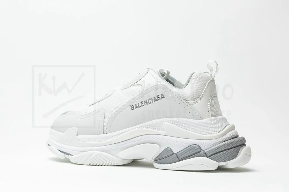 balenciaga wmns triple s sneaker 