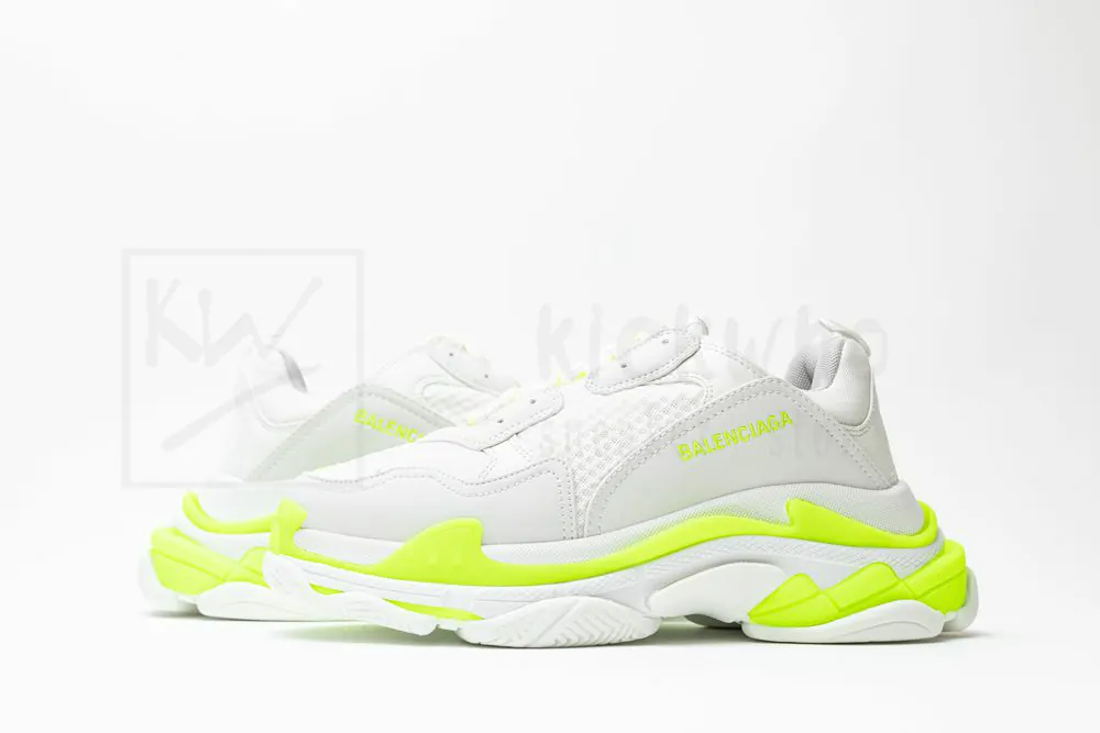 balenciaga triple s sneaker 