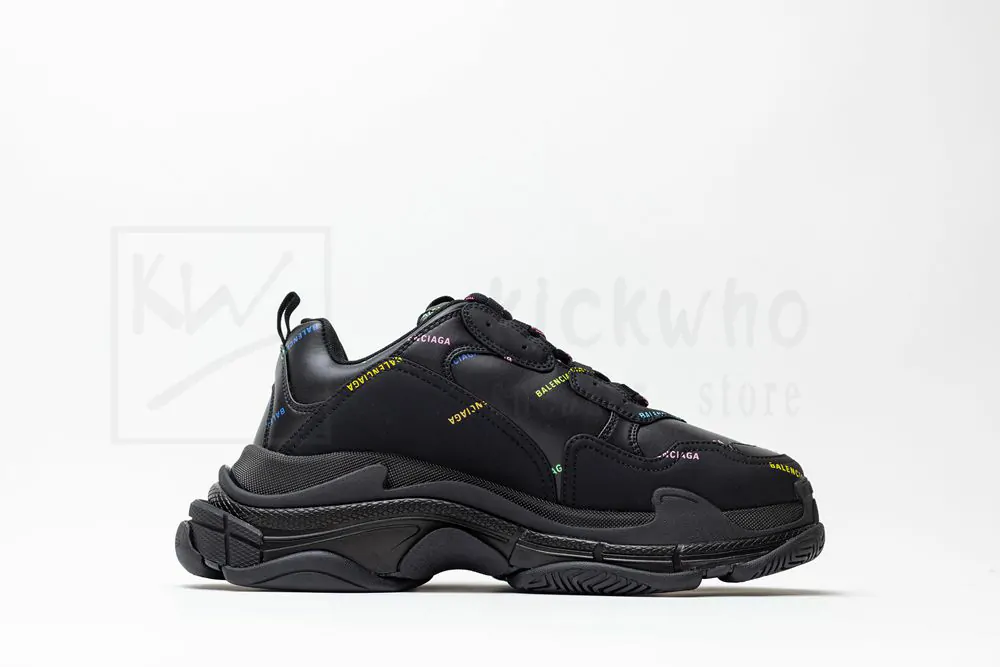 balenciaga wmns triple s sneaker 