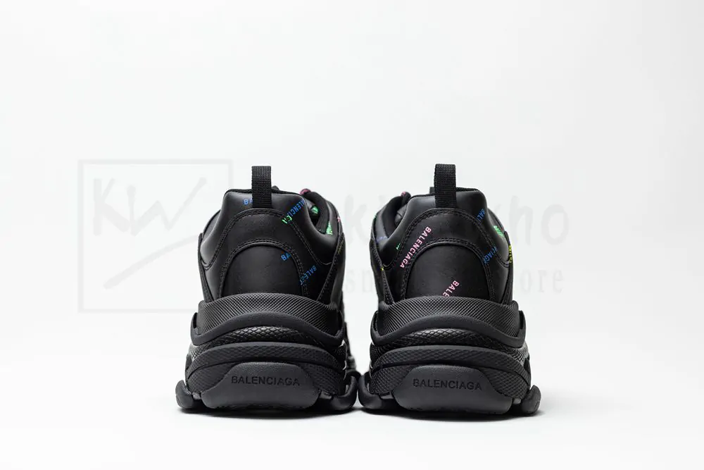 balenciaga wmns triple s sneaker 