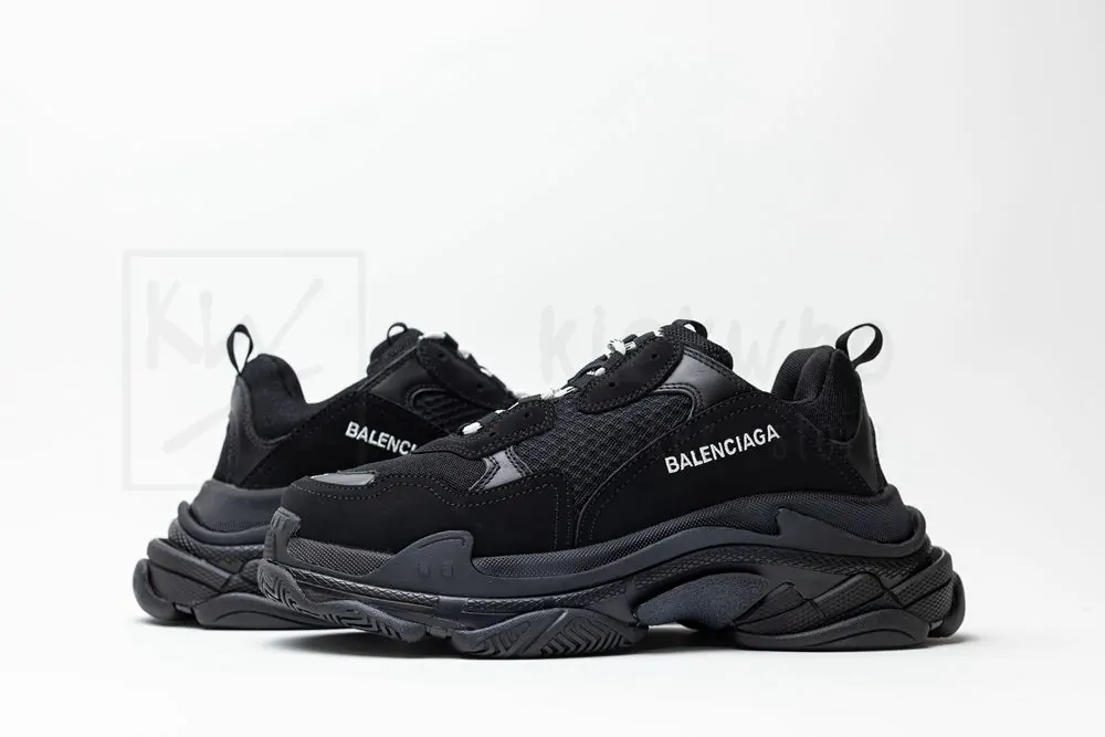 balenciaga triple s sneaker 