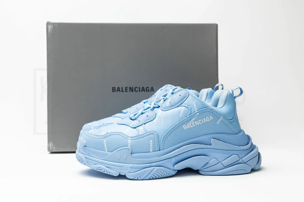 balenciaga wmns triple s sneaker 