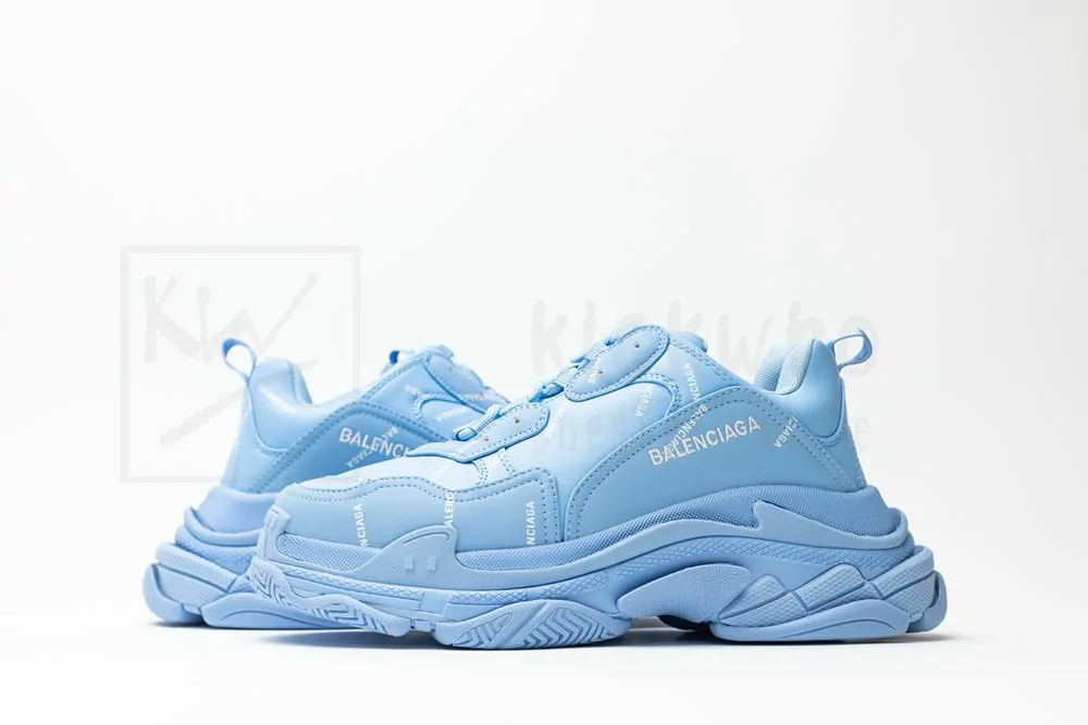 balenciaga wmns triple s sneaker 